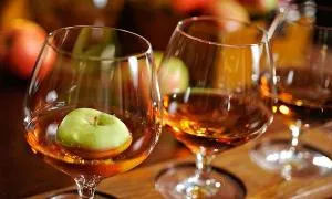 Calvados - o băutură romantică, artoteka alimentară