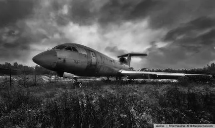 Avion cimitir în suburbii, știri fotografie