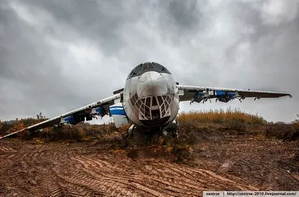 Avion cimitir în suburbii, știri fotografie