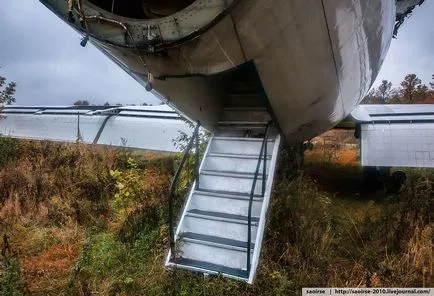 Avion cimitir în suburbii, știri fotografie