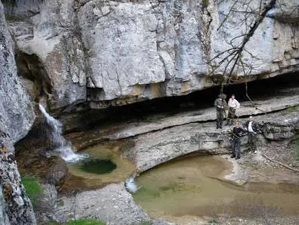 Kanyonok Krím családi túrázás és a hegymászás a krími kanyonok