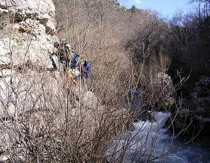 Kanyonok Krím családi túrázás és a hegymászás a krími kanyonok