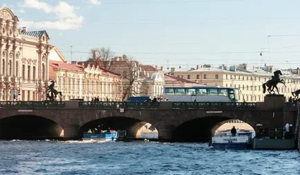 Coney Petra Klodta on Anichkov Bridge