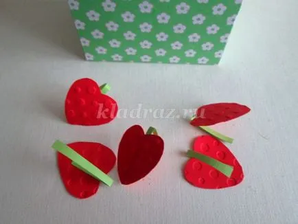Кошница с плодове от хартия със собствените си ръце за деца